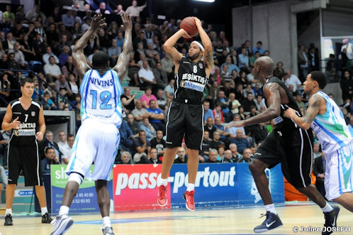 deron-williams-mons-2
